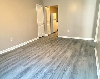 2619 Canfield Street - Photo Thumbnail 2