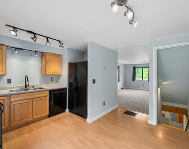 21 Huntington - Photo Thumbnail 3