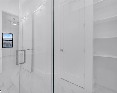 3226 Nw 41st Avenue - Photo Thumbnail 29