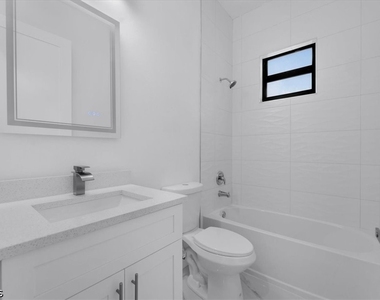 3226 Nw 41st Avenue - Photo Thumbnail 23