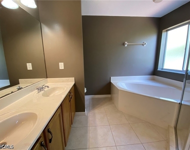 3359 Dandolo Circle - Photo Thumbnail 22