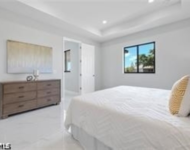 127 Chiquita Boulevard N - Photo Thumbnail 15