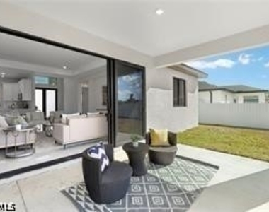 127 Chiquita Boulevard N - Photo Thumbnail 25