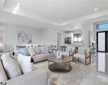 127 Chiquita Boulevard N - Photo Thumbnail 14