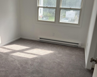 140 Carroll - Photo Thumbnail 1