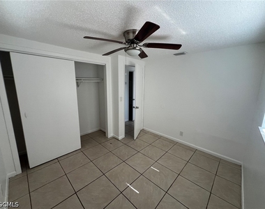 286-296 Lowell Avenue - Photo Thumbnail 15