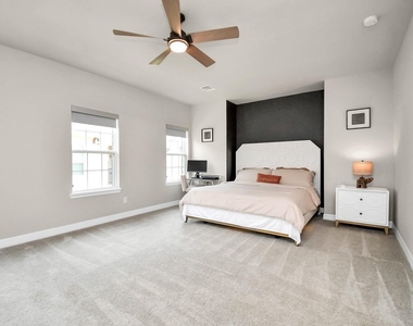 9526 Caddo Ridge Lane - Photo Thumbnail 13