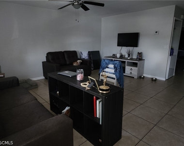 4513 Sw 8th Court - Photo Thumbnail 3