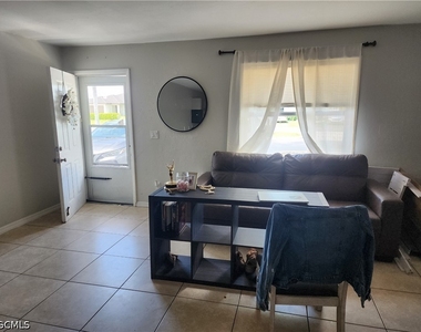 4513 Sw 8th Court - Photo Thumbnail 2