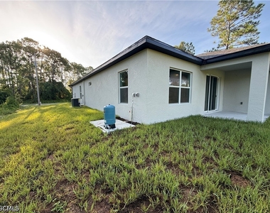 1030 Greenfield Street - Photo Thumbnail 25