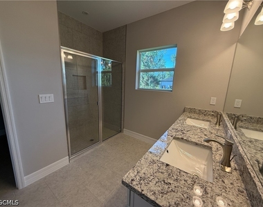 1030 Greenfield Street - Photo Thumbnail 14