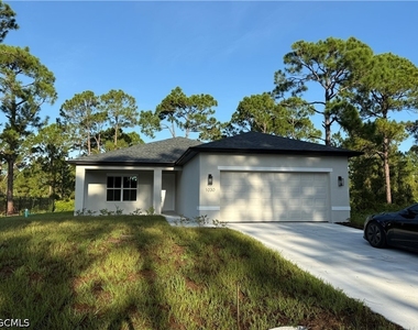 1030 Greenfield Street - Photo Thumbnail 1