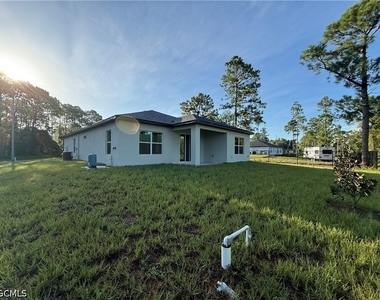 1030 Greenfield Street - Photo Thumbnail 27