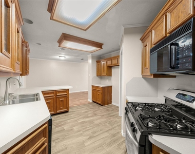 3103 Spring Stuebner Road - Photo Thumbnail 10