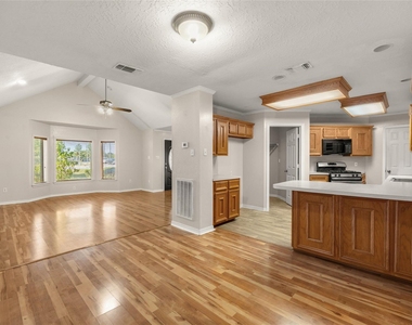 3103 Spring Stuebner Road - Photo Thumbnail 16