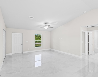 313 Laurel Avenue - Photo Thumbnail 6