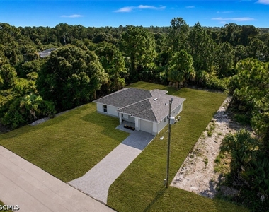313 Laurel Avenue - Photo Thumbnail 2