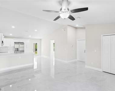 313 Laurel Avenue - Photo Thumbnail 7