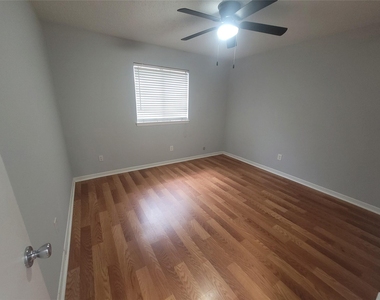 22715 Braken Manor Lane - Photo Thumbnail 14