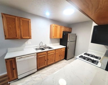 22715 Braken Manor Lane - Photo Thumbnail 6