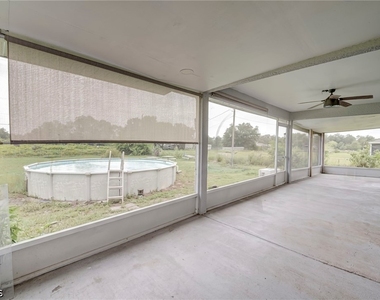 1414 Louis Ave - Photo Thumbnail 10