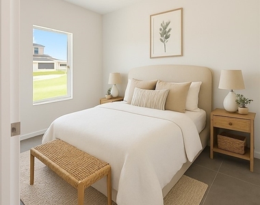 1106 Capri Street E - Photo Thumbnail 2