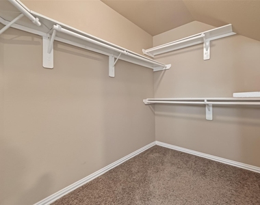 6123 Carver Pines Drive - Photo Thumbnail 23