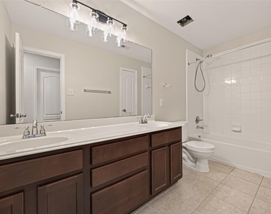 6123 Carver Pines Drive - Photo Thumbnail 31