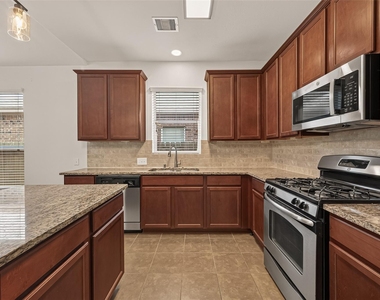 6123 Carver Pines Drive - Photo Thumbnail 3