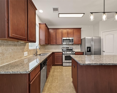 6123 Carver Pines Drive - Photo Thumbnail 2