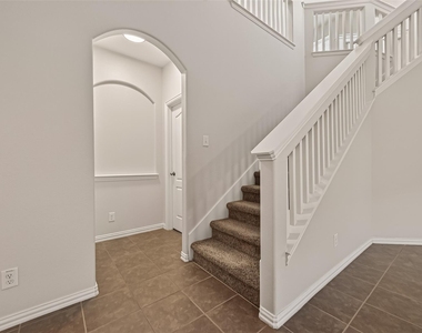 6123 Carver Pines Drive - Photo Thumbnail 10
