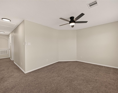 6123 Carver Pines Drive - Photo Thumbnail 25