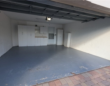 4000 Cherrybrook Loop - Photo Thumbnail 11