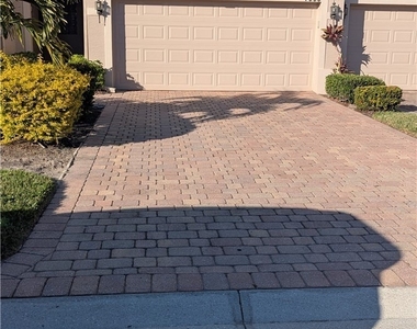 4000 Cherrybrook Loop - Photo Thumbnail 26