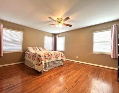 1430 Freedonia Drive - Photo Thumbnail 14