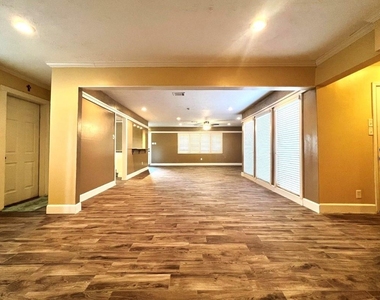 1430 Freedonia Drive - Photo Thumbnail 7