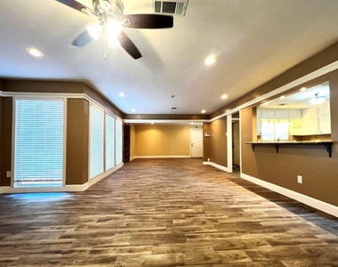1430 Freedonia Drive - Photo Thumbnail 5