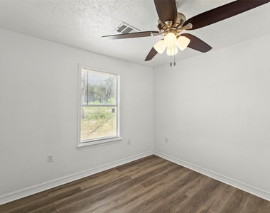 1906 County Road 3434 N - Photo Thumbnail 33
