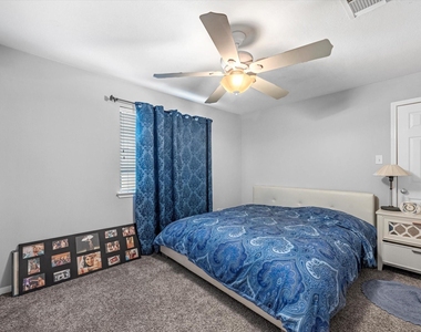 2507 Stonebury Lane - Photo Thumbnail 23