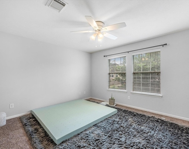 2507 Stonebury Lane - Photo Thumbnail 24