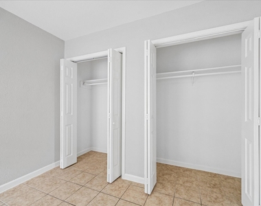 626 Sulphur Street - Photo Thumbnail 13