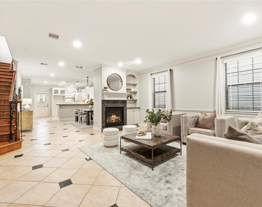 5728 Petty Street - Photo Thumbnail 8