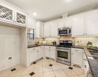 5728 Petty Street - Photo Thumbnail 13