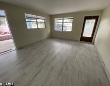 27677 Okeana Street - Photo Thumbnail 7