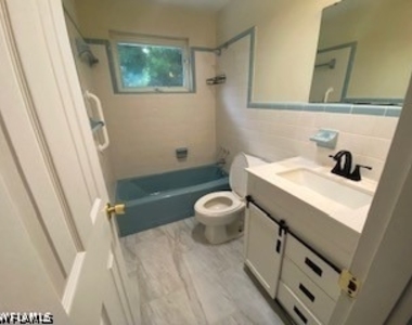 27677 Okeana Street - Photo Thumbnail 14