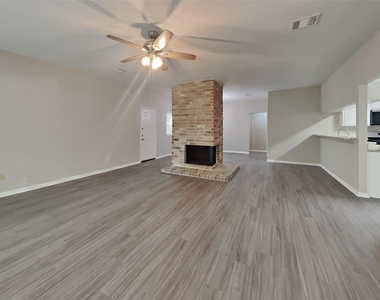 9214 Palm Shores Drive - Photo Thumbnail 1