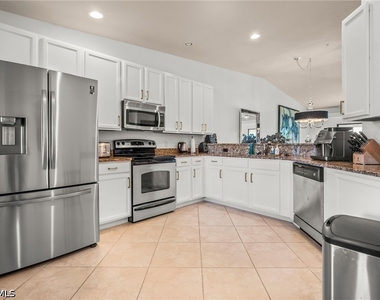 10020 Siesta Bay Drive - Photo Thumbnail 6