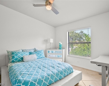 10020 Siesta Bay Drive - Photo Thumbnail 18