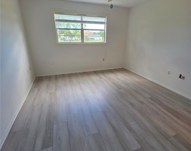 160 Turtle Lake Court - Photo Thumbnail 12