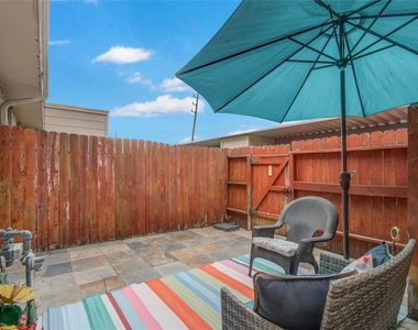 15309 Kingfield Drive - Photo Thumbnail 39
